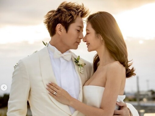 元EXILE・黒木啓司、妻・宮崎麗果との美男美女すぎるウエディングフォト公開！ 「幸せ笑顔がダダ漏れですね︎」