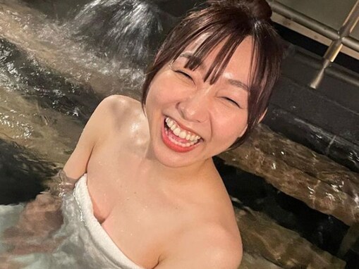 須田亜香里、バスタオル1枚のセクシー入浴ショット披露！ 「めちゃくちゃかわいい」「一緒に入浴したい」