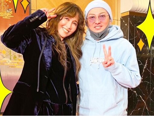 工藤静香、DA PUMP・ISSAとの美男美女ショット披露！ 「レアなツーショット」「年賀状みたいな可愛い写真」