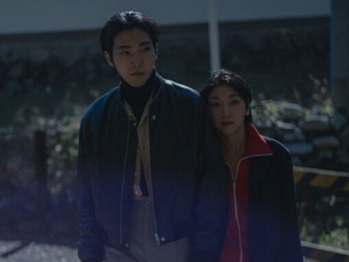 安藤サクラ、夫・柄本佑とのおしゃれツーショット披露！ 「なんでこんな素敵なの？」「控えめに言って最高」