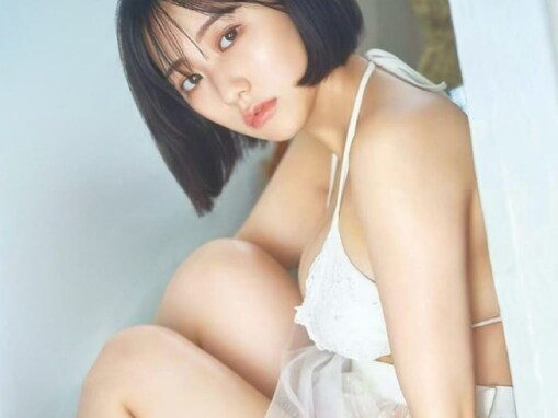 HKT48・田中美久、透け透け衣装で美乳＆太ももあらわに！ 「透明度やばすぎる」「めっちゃセクシー」