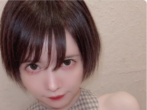 益若つばさ、レアなショートヘア姿を公開でファン絶賛！ 「なんちゅう可愛さ」「ショートも似合いますね」