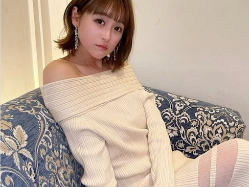 鈴木奈々、“キャバ嬢風”肩出し色っぽショット公開！ 「どんどん綺麗になってく」「大人な感じでええな」