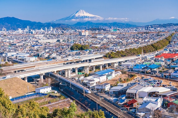 「暮らしやすさ」が自慢の都道府県ランキング！ 3位 香川県、2位 静岡県、1位は？