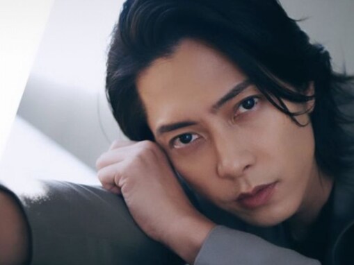 山下智久、Instagramのストーリーズで公開したモデルショットが話題に「爆イケ山P見っけ」「素敵なお姿に息が止まった」