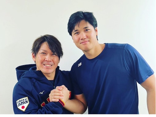 大谷翔平、WBC初戦の女房役・甲斐拓也とツーショット！ 「感動が止まらない」「まじ激アツだった」