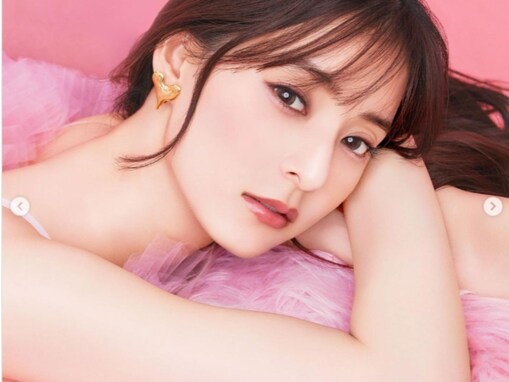 新木優子、二の腕あらわなモデルショット披露！ 「圧倒的美の破壊力」「雰囲気ぜんっぜん違う」