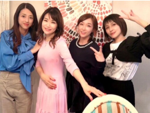 奥菜恵、小沢真珠＆加護亜依らと豪華女子会ショット！ 「お美しいございます」「めちゃくちゃ綺麗」