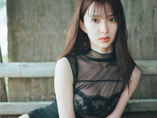 元櫻坂46・松平璃子、胸元＆太ももあらわな透け透けランジェリー姿を披露！ 抜群のスタイルも際立つ