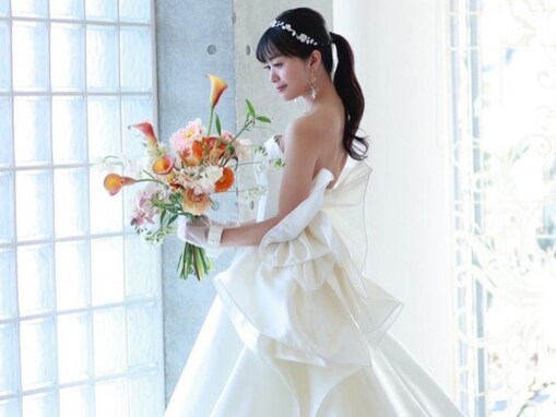 北原里英、美しすぎるウエディングドレス姿を披露！ 「涙出るぐらい綺麗で美しい」「可愛すぎる…」