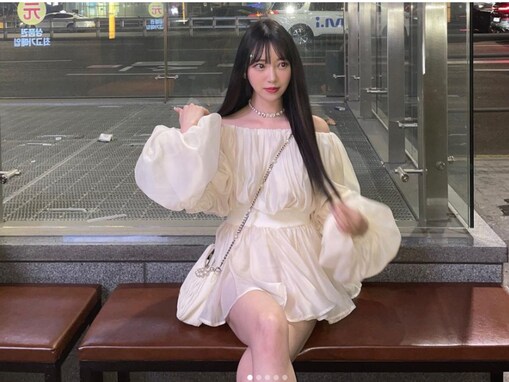 堀未央奈、韓国で美脚あらわなミニ丈コーデを披露！ 「可愛いすぎて料理の情報が入ってこない」