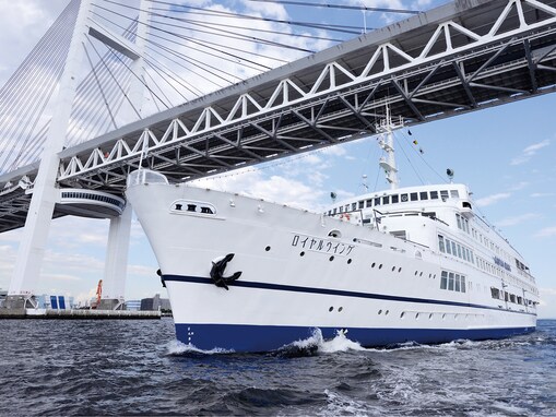 横浜港を周遊するレストラン船「ロイヤルウイング」が運航休止に。ファイナルクルーズは5月14日