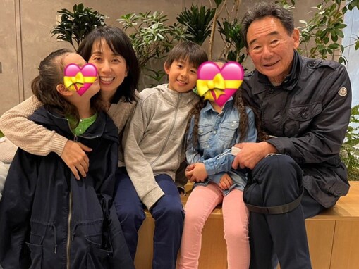 東尾理子、父・東尾修＆子どもたちと親子3代ショットを公開！ 「お孫さんに囲まれメロメロですね～」