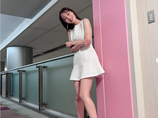 「短すぎ？」神部美咲、超ミニ丈ワンピで圧巻の美脚を披露！ 「キレイな脚」「感動的な美しさ」