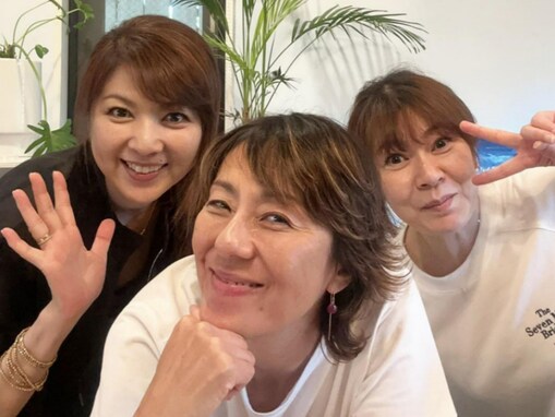 RIKACO、飯島直子＆網浜直子との「昭和女子会」ショット公開！ 「べっぴんさん」「うわ！すごい豪華」