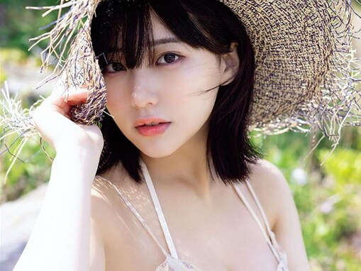 「色っぽい」田中美久、谷間あらわなグラビアショット公開！ 「みくりん見てると心が浄化される」