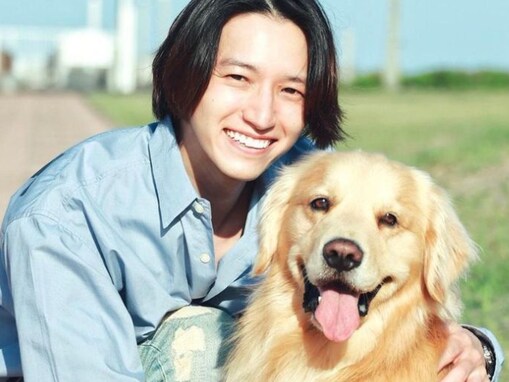 「爽やかすぎん？」田口淳之介、ゴールデンレトリバーとのフォトジェニックショットに反響！ 「イケメン」「最高のツーショット」