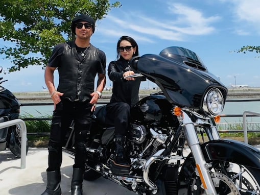 魔裟斗、妻・矢沢心と格好良すぎるツーリングショット！ 「様になるってまさにこの事」「ハーレー以上にカッコ良い」