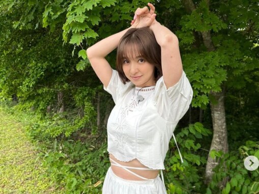 「なんかエロい」篠田麻里子、おなかあらわなスタイル抜群ショット！ 「ボディーライン、最強」「綺麗過ぎるママ」