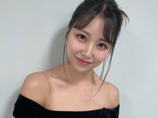 白間美瑠、大人セクシーな肩出しドレスショットを披露！ 「とても妖艶」「Perfect Beauty」