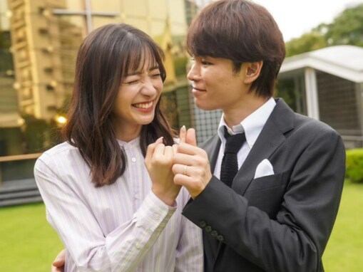 「ほんと素敵な旦那さん」足立梨花、結婚相手・TATSUとのツーショット公開！ 出会い＆結婚に至る経緯も明かす