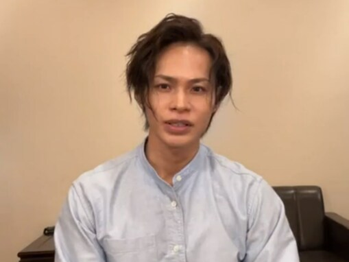 上田竜也、スーツ姿で「謝罪会見」を開く。緊急事態発生に「ごめん、悪かった」 ファン「どうすんの？！？？？」と反応