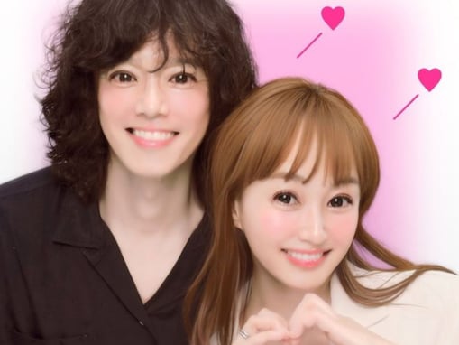 庄司智春、結婚記念日に妻・藤本美貴とラブラブなプリクラショット！ 「人が違う笑」「こんな夫婦になりたいなぁ」