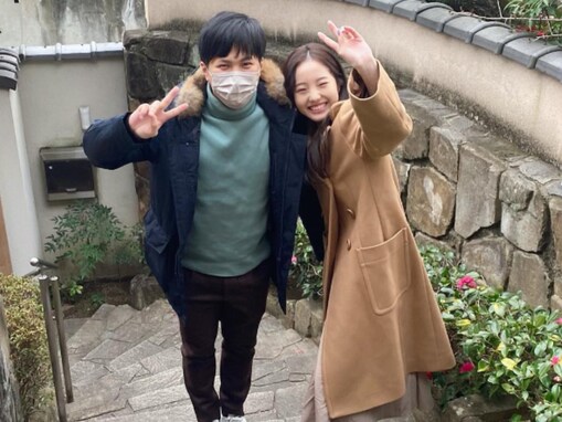 本田真凜、まるでカップルのような肩組みツーショット公開！ 25歳になった兄の誕生日を祝福