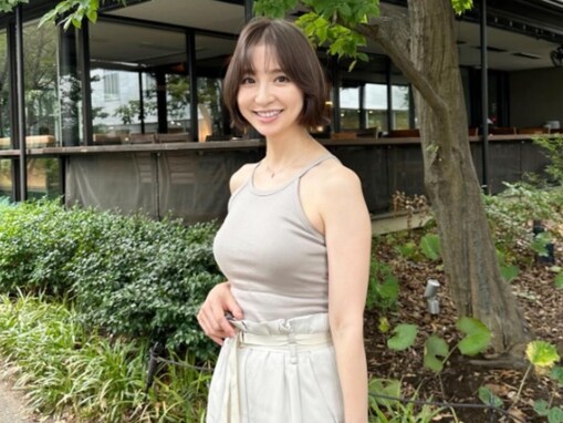 「胸おっきくなった？」篠田麻里子、ボディラインあらわなキャミソール姿に反響！ 「スタイル良すぎです」