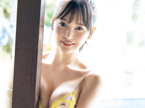 「見えそう」兒玉遥、美谷間あらわな水着ショットを披露！ 「素晴らしい胸」「可愛い そしてスタイル抜群」