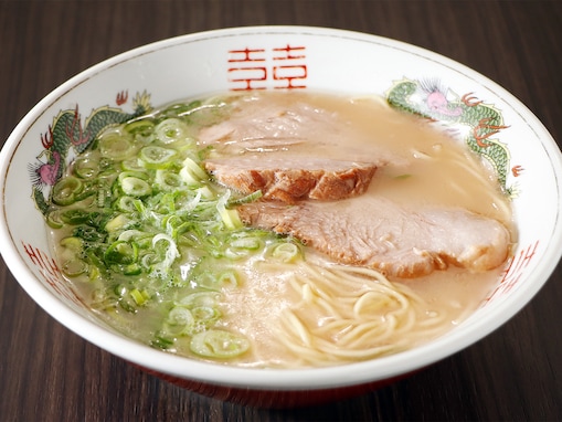 【ラー博】福岡の“素通りさせぬ”行列店「ふくちゃんラーメン」復活！ スッキリ味のとんこつラーメン