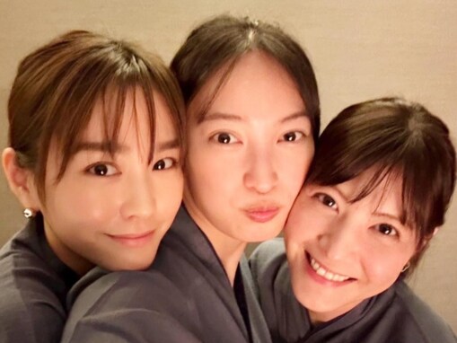 長谷部誠の妻・佐藤ありさ、桐谷美玲＆大政絢との美女スリーショット公開！ 「憧れな3人」「猫目三姉妹」