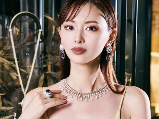 「美のプリンセス」鈴木えみ、胸元ちらりドレス姿に「いつも透き通る綺麗さ」「世界一美しい」と反響！