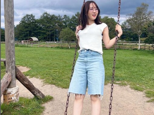 「わきえちえち」本田望結、美脚あらわなスタイル抜群ショット！ 「エモかわいい」「たまらなく可愛い」