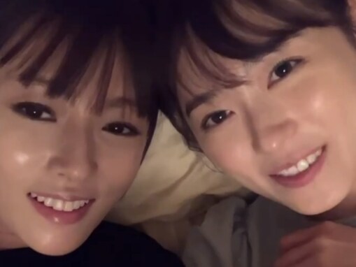 「双子みたい」深田恭子、福原遥との“ベッド動画”公開！ 「えええ何この可愛い生き物」「最強コンビ」