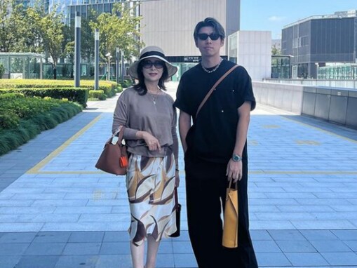 4代目バチェラー黄皓、両親の顔出しショットに「スターオーラがすごい」と称賛の一方「指輪付けてない！！心配」の声も