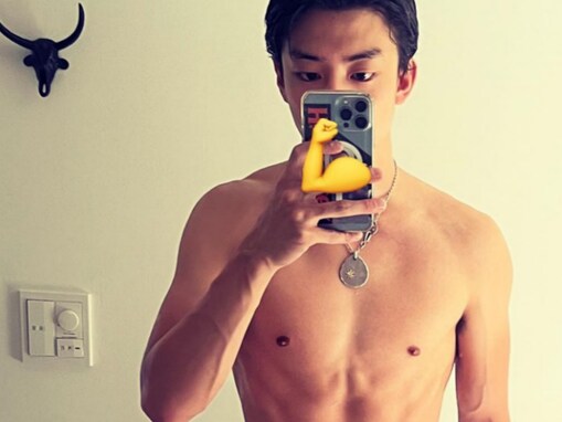 「完璧な肉体美」伊藤健太郎、引き締まった肉体を披露！ 「だいぶ絞ってますね」「なんとびっくり凄い筋肉」