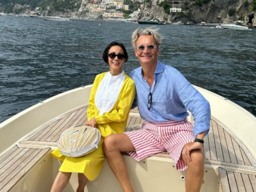 中村江里子、結婚22年目イケメン夫とのツーショット！ 「本当に嬉しそう＆幸せそう」「いつまでもラブラブ幸せに」