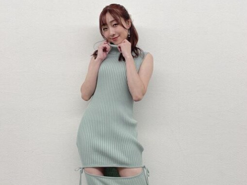 「えっちすぎる」須田亜香里、あざとワンピで太ももちらり！ 「ヒップラインが綺麗」「究極のセクシー」