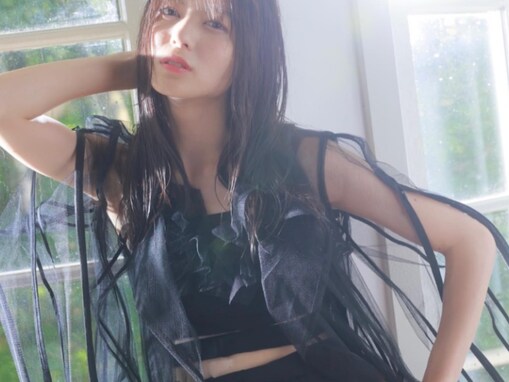 「強っ」元°C-ute・矢島舞美、おなかちらりな神秘的ショット！ 「イケメン」「美人過ぎて申し訳なくなってくる」