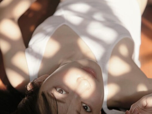 「下履いてるよね？」渡辺美優紀、色気際立つ写真集カット公開で「綺麗すぎてどうしていいかわからん」の声