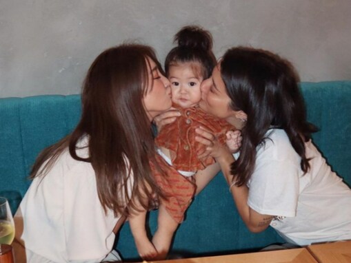 マリエ、子どもの1歳バースデー祝福！ 顔出し“キスショット”に「めちゃくちゃ幸せそう」「可愛い」と反響