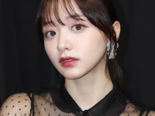 元テレ東アナ・森香澄、透け透け衣装の色っぽショット！ 「顔面国宝すぎる」「めちゃくちゃセクシー」