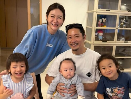 「親バカ最高」元EXILE・黒木啓司、生後3カ月の息子と家族ショット公開！ 「どんどん啓司くんに似てきた」