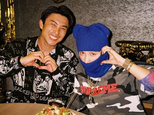 中尾明慶、妻・仲里依紗との誕生日ショット！ 「優しさや愛情に溢れていて感動」「いい夫婦で素敵だ」