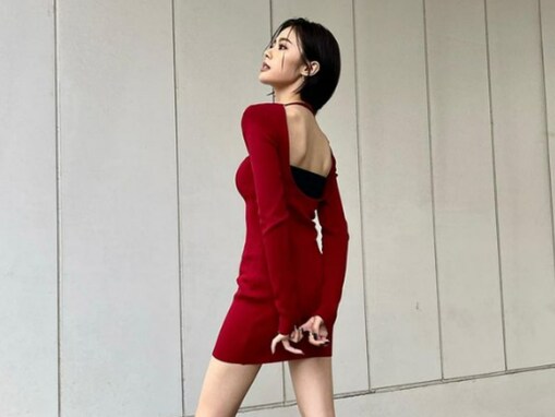 安斉かれんの実妹・安斉星来、太もも＆美背中あらわな超ミニ丈ワンピ姿！ 「スタイルどうなっとんな!?」