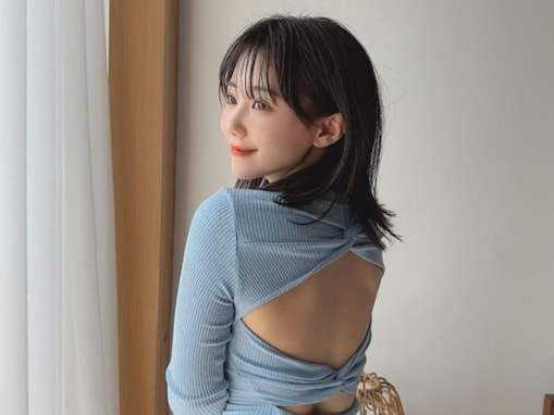 「背筋綺麗すぎ」田中美久、背中あらわなぴっちりワンピース姿を披露！ 「スタイルえぐい」「完璧可愛い」