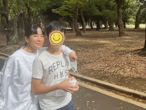 「最高の自慢ですね」内田恭子、長男との密着ツーショット公開！ 「仲良き親子」「美しいですね」