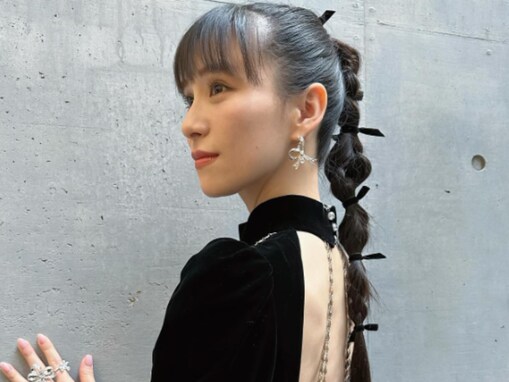 Perfume・あ～ちゃん、美背中あらわなドレス姿を披露！ 「肌色警察出動せよ！」「刺激的な背中にドキドキ」