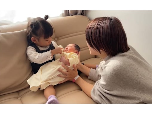 アルコ＆ピース酒井健太、第2子誕生を報告！ 「元旦からめでたい報告」「すっかりお姉ちゃん」